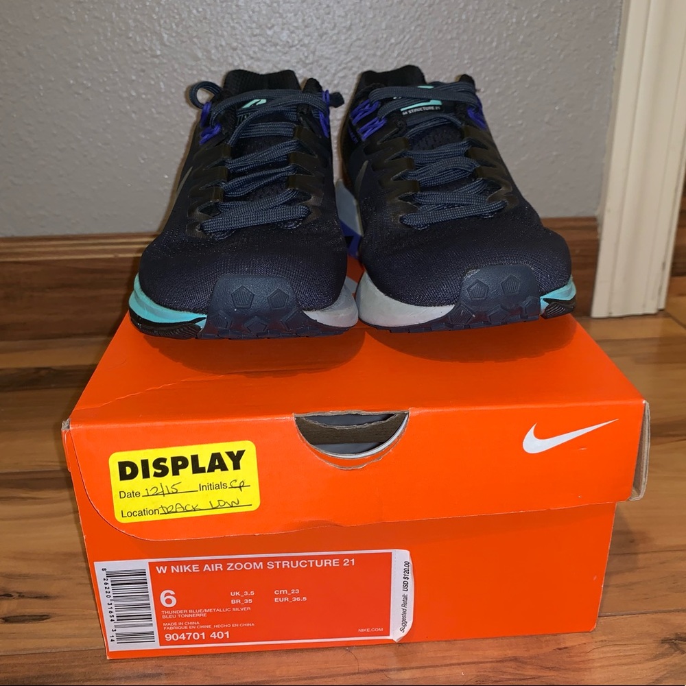 Women’s Nike Air Zoom Structure 21